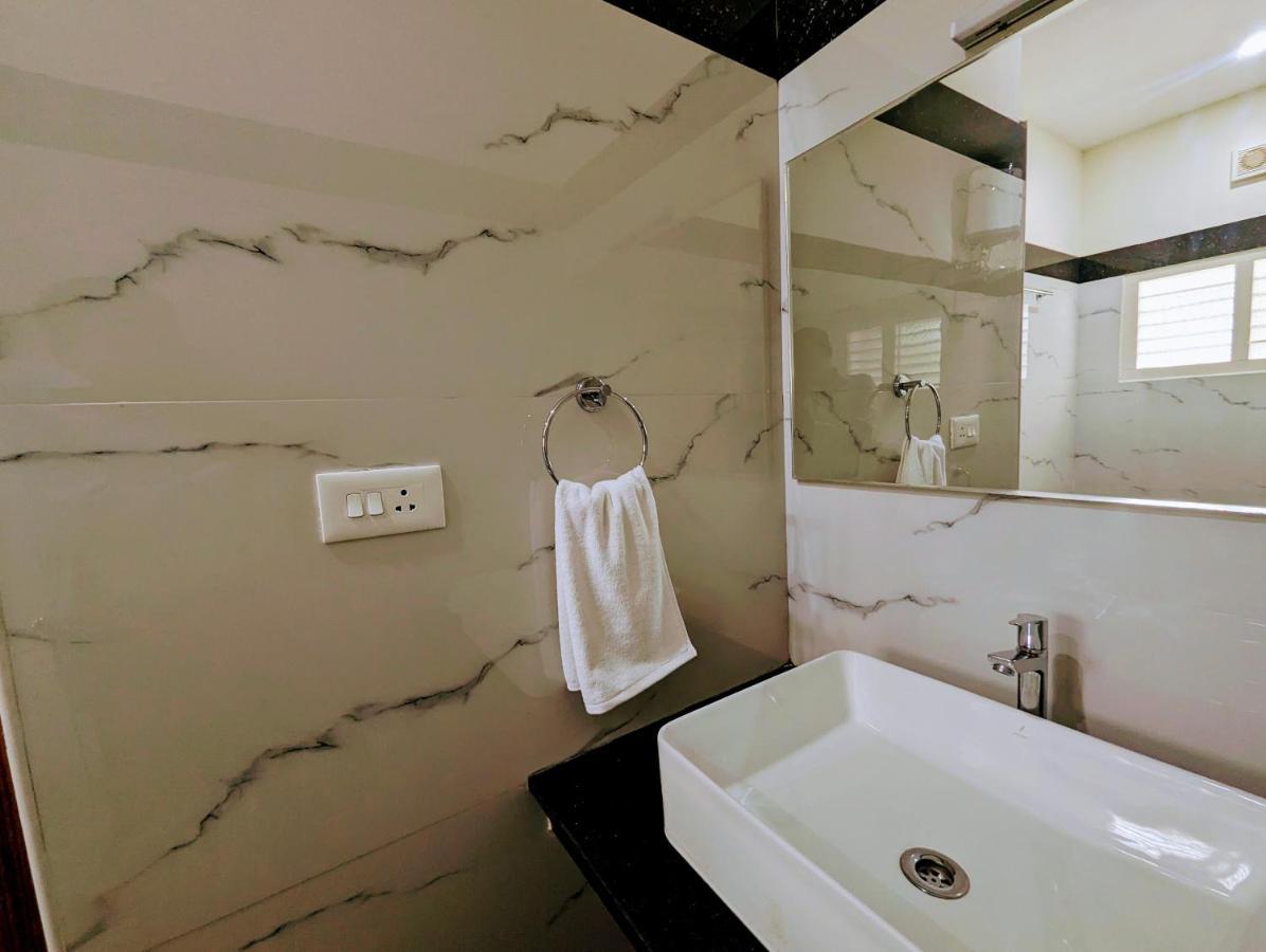 Hotel Tpc Camphor Tiruchirappalli Esterno foto