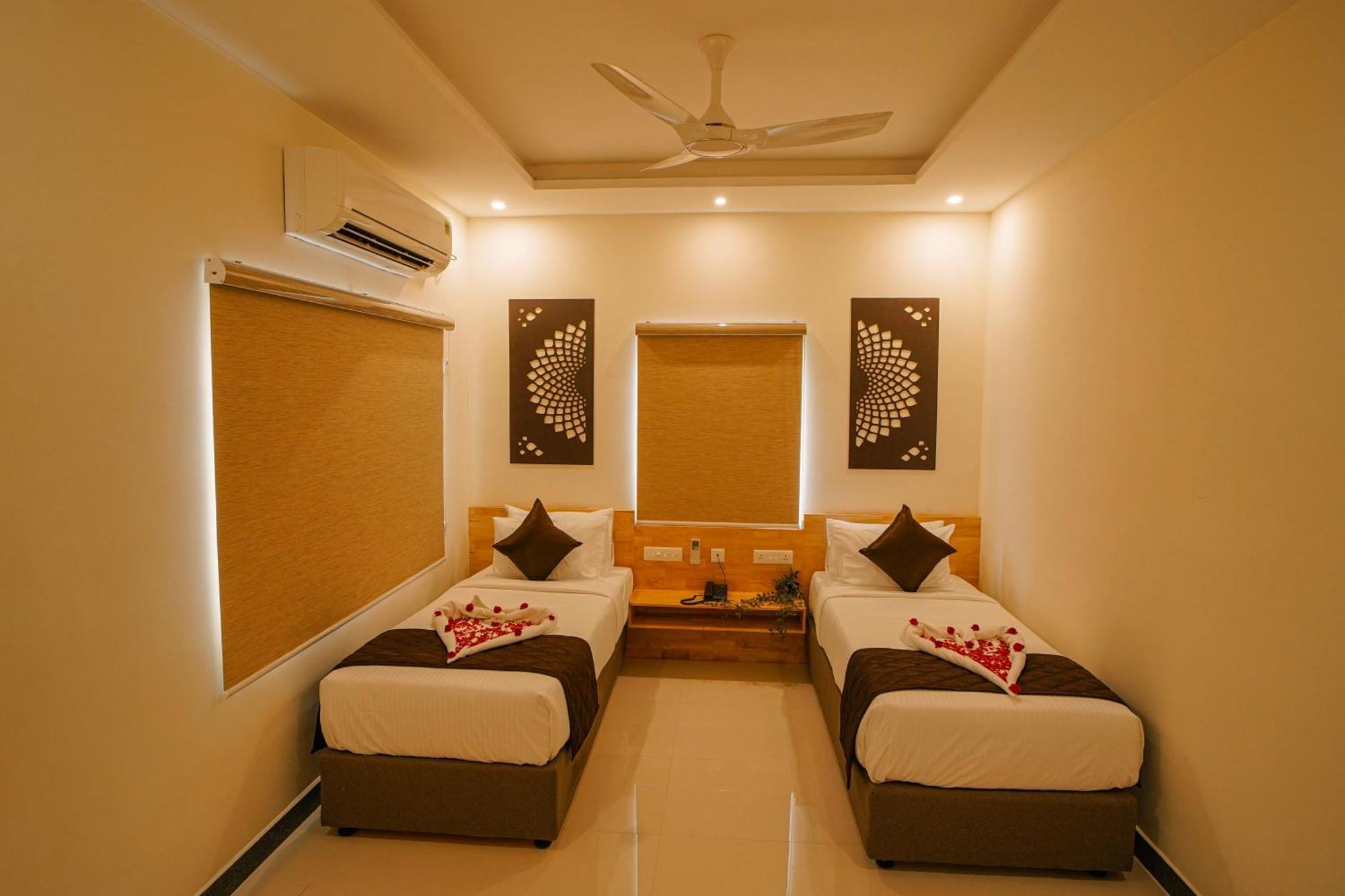 Hotel Tpc Camphor Tiruchirappalli Esterno foto