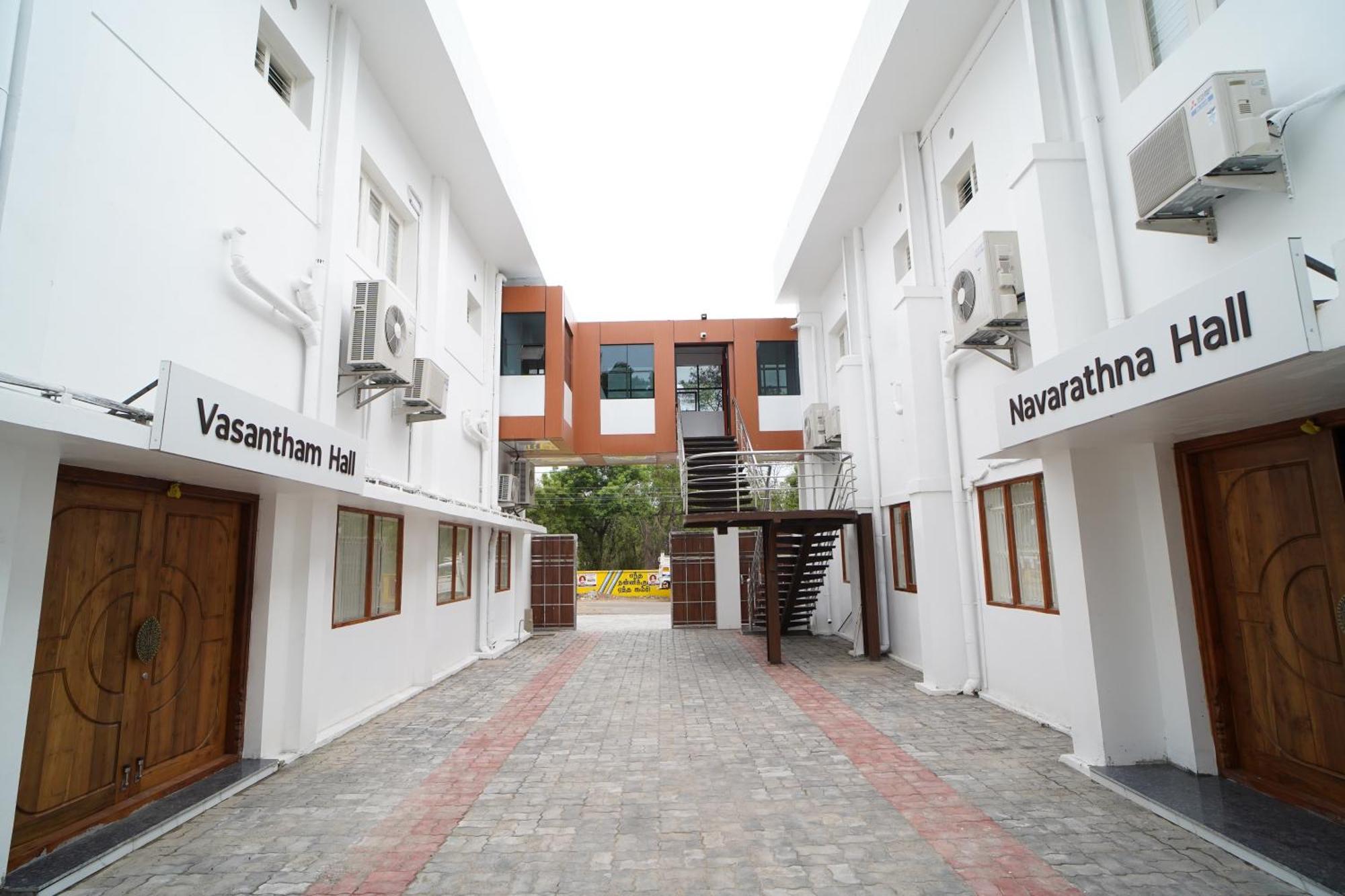 Hotel Tpc Camphor Tiruchirappalli Esterno foto
